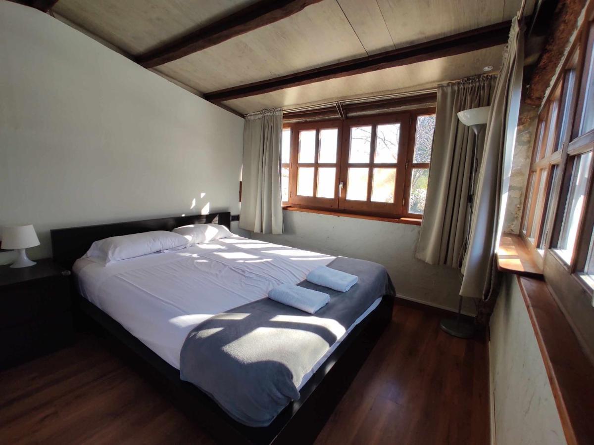 Casita Con Jacuzzi Rectoria De Dosquers Villa Maia de Montcal Bagian luar foto
