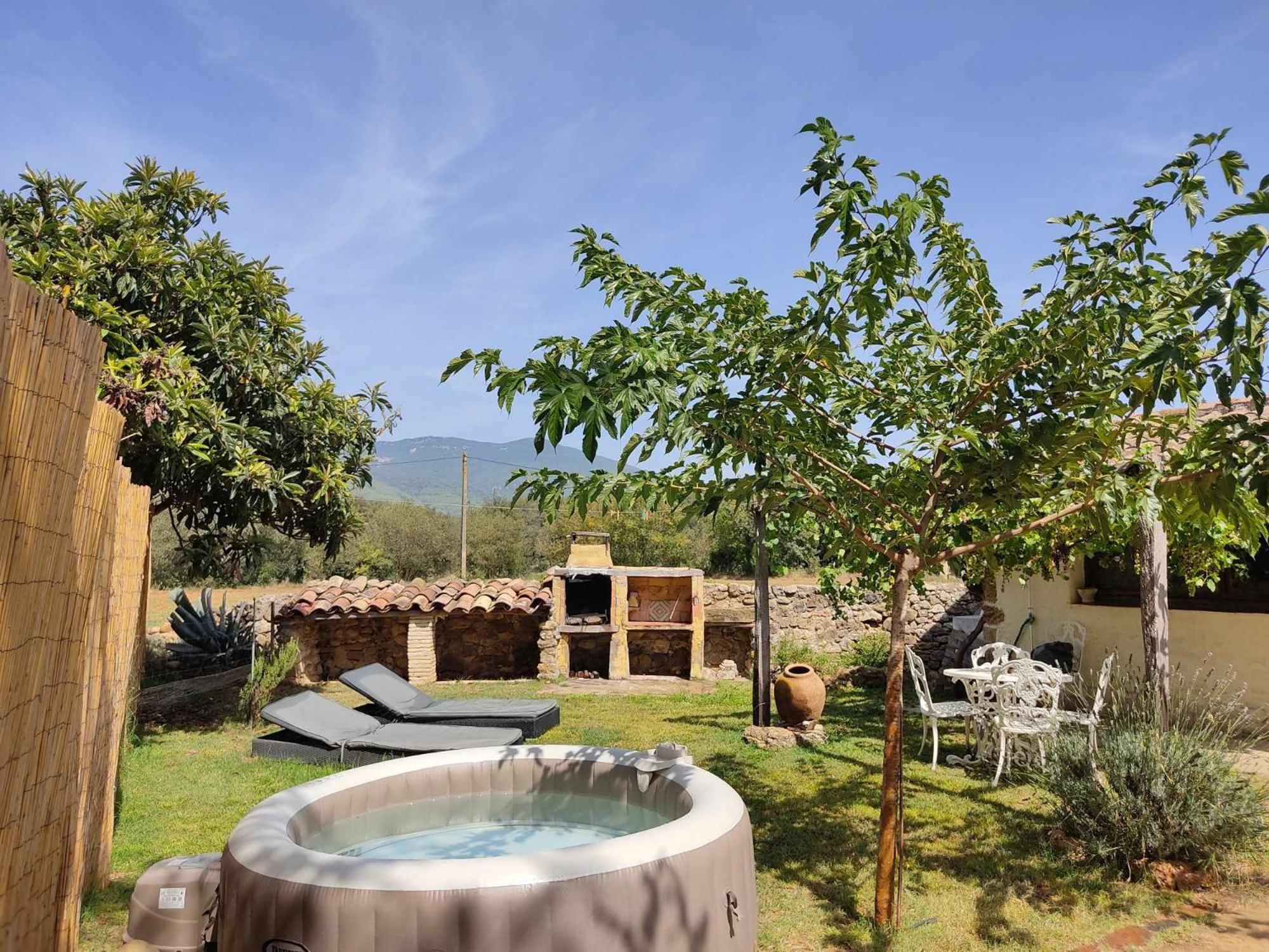 Casita Con Jacuzzi Rectoria De Dosquers Villa Maia de Montcal Bagian luar foto
